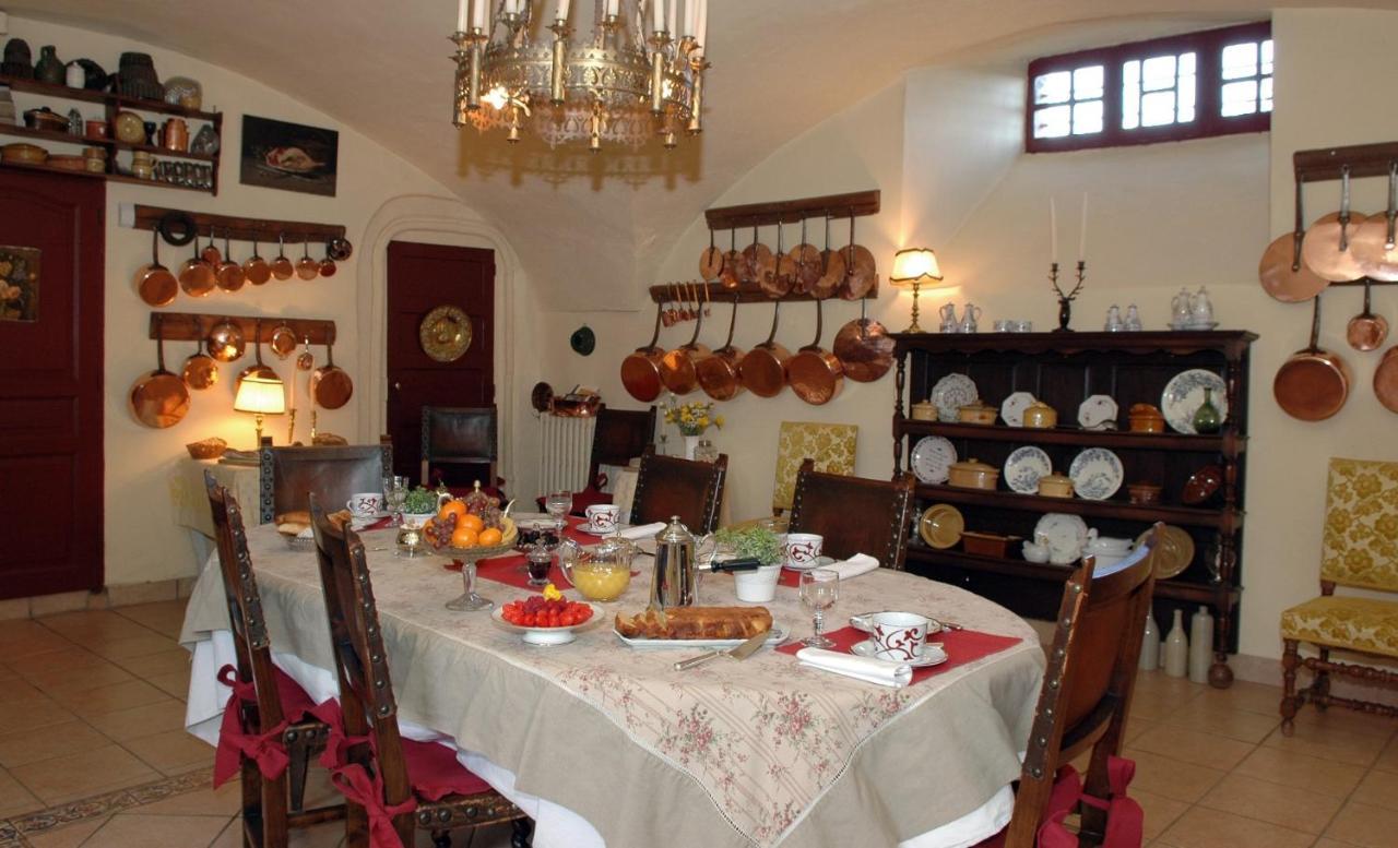 Chateau Royal De Saint-Saturnin Nhà hàng bức ảnh