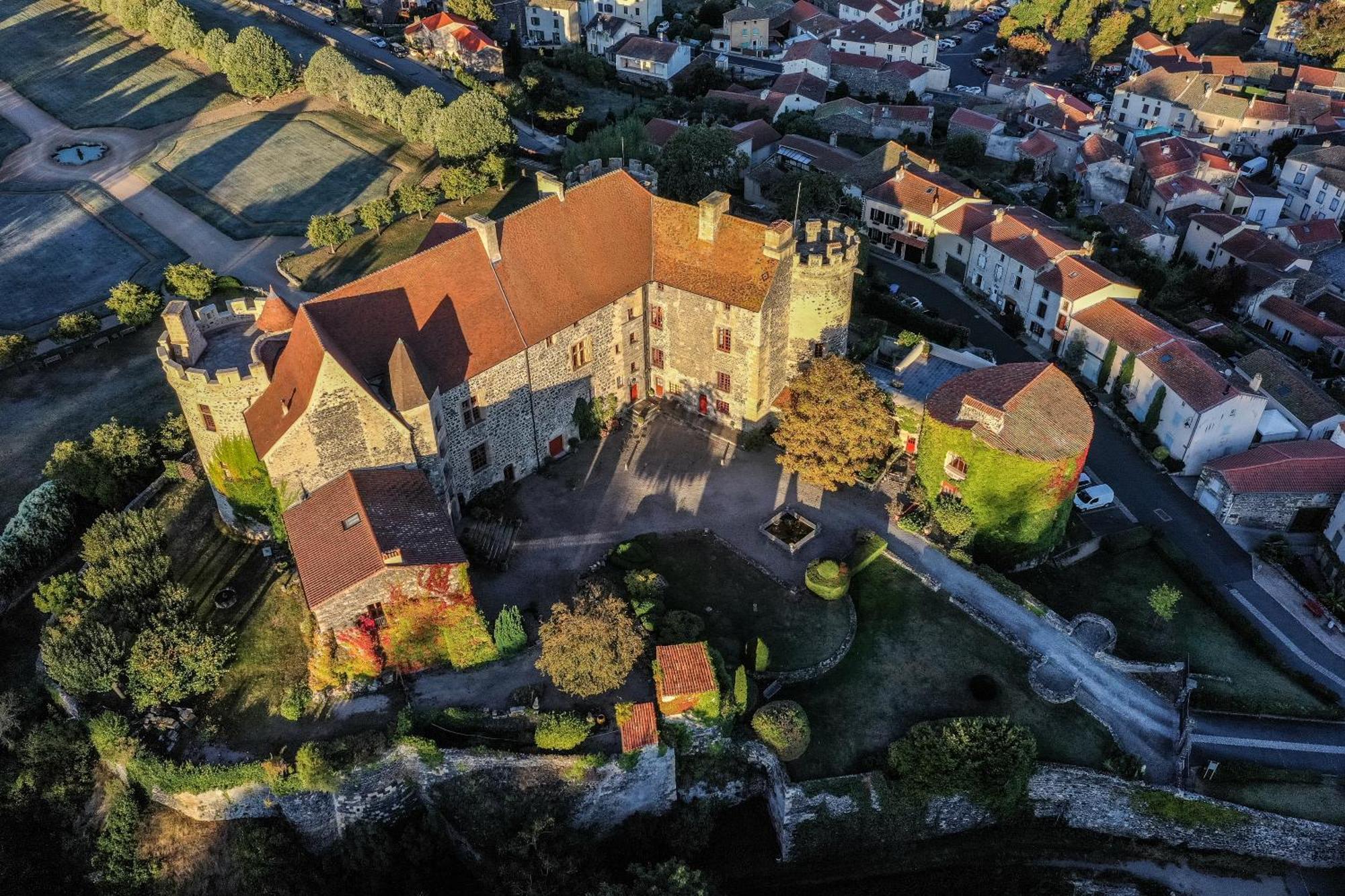 Chateau Royal De Saint-Saturnin Ngoại thất bức ảnh